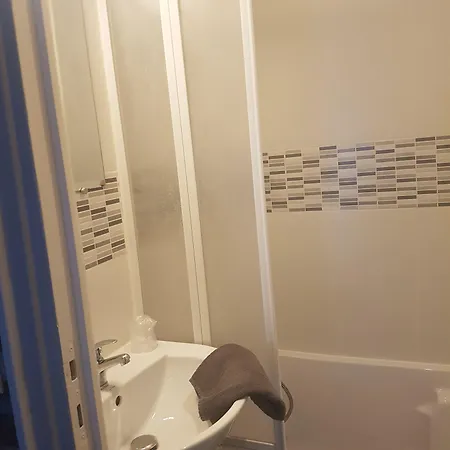 伯尼尔利斯酒店 酒店