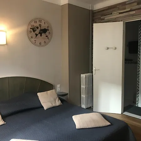 伯尼尔利斯酒店 2*