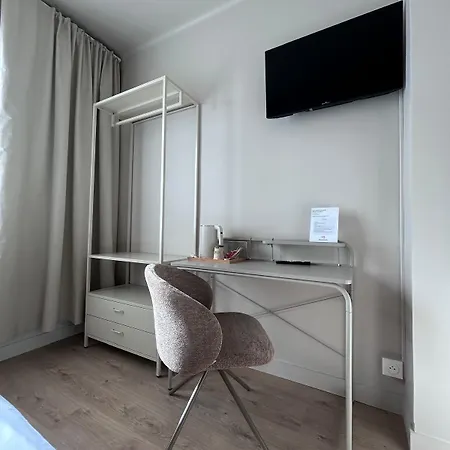 Bloom Hotel 2*