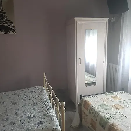 酒店 伯尼尔利斯酒店 2*